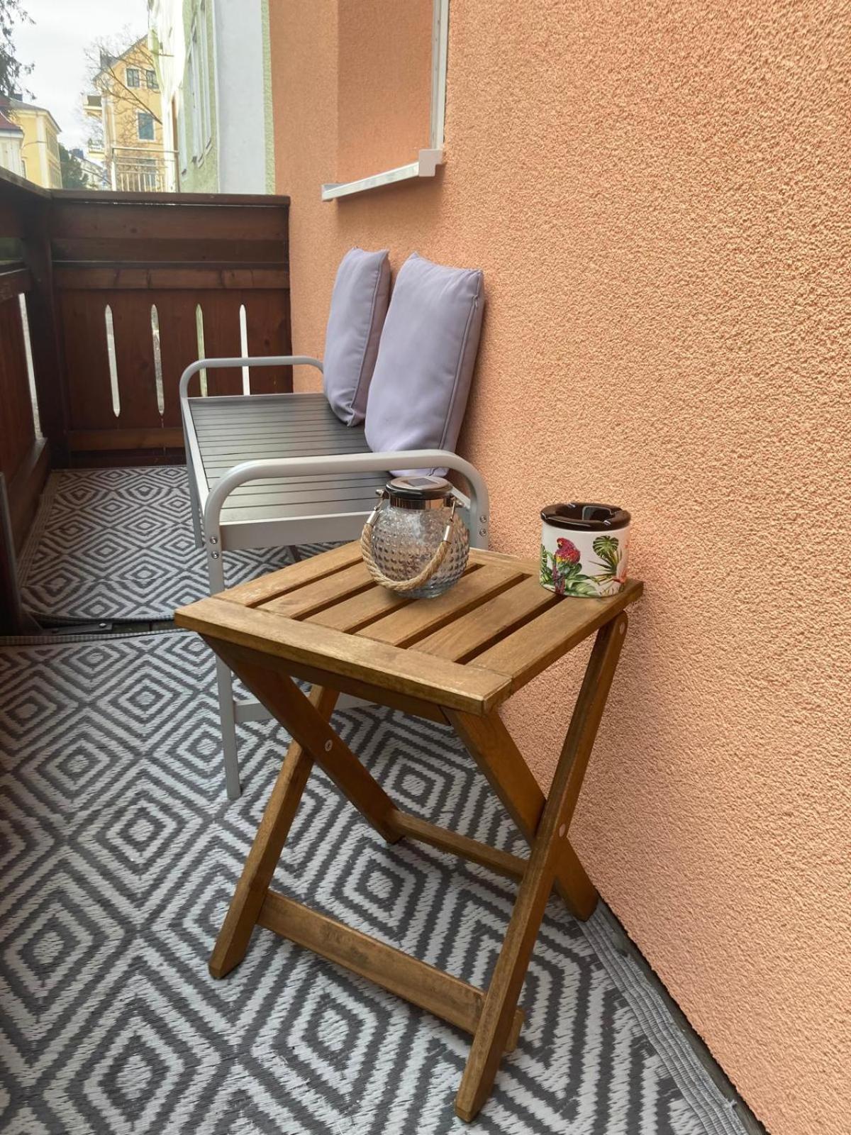 Ferienwohnung Im Zentrum Mit Balkon Und Parkplatz Гмунден Экстерьер фото
